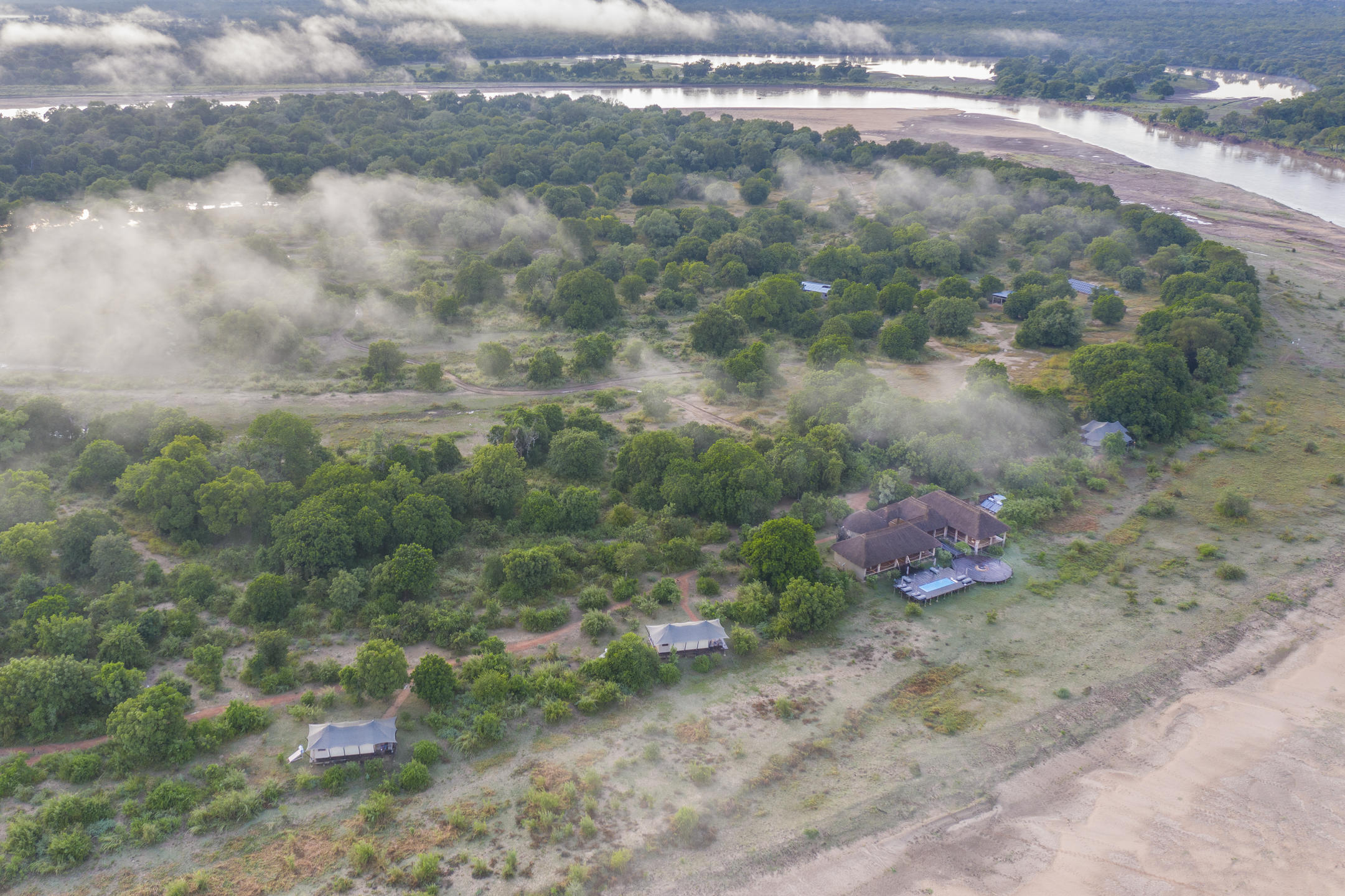 Chikunto-Safari-Lodge-on-Luangwa-River-Zambia