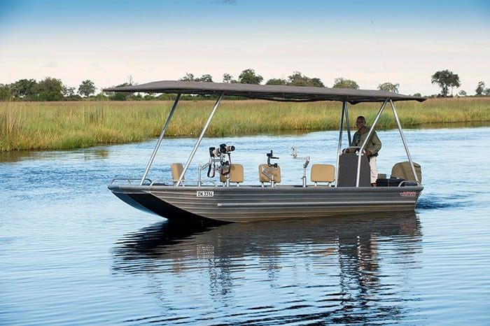 Duba_Plains_Camp-Photographic_boat_activity
