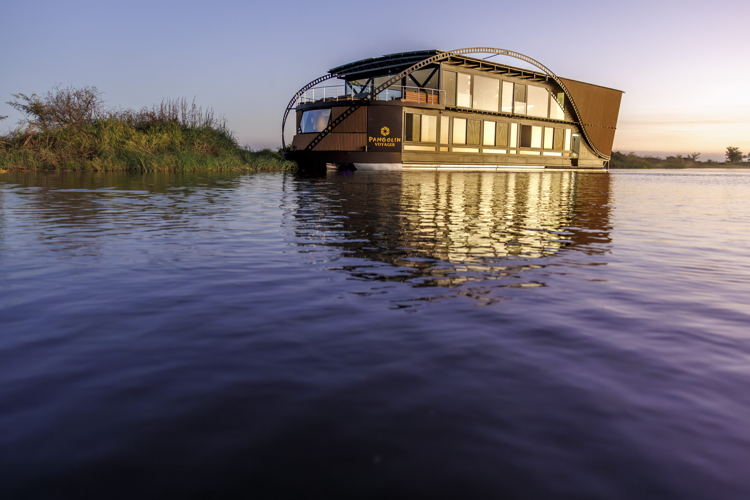 Pangolin Voyager Houseboat 1